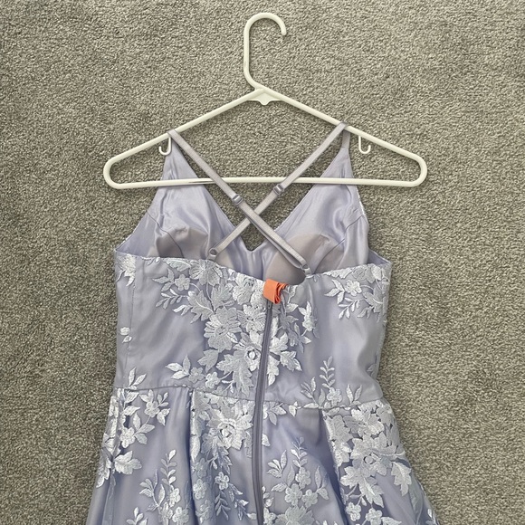 BCX Floral Embroidered Prom Dress Size 5 - Picture 3 of 7